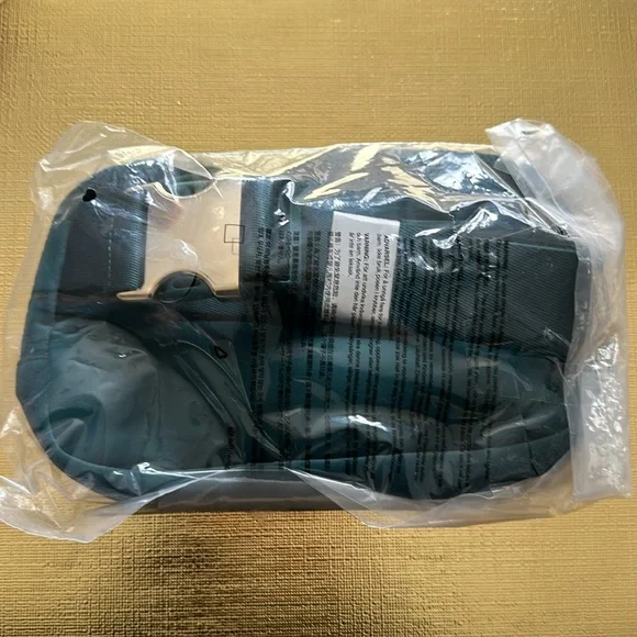 LULULEMON Everywhere Belt Bag JASPER GREEN/GOLD VELOUR 1L RARE TIK TOK Famous - Picture 6 of 14